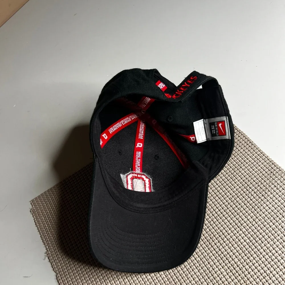 Nike Ohio State Buckeyes Hat Mens Black Red Adjustable OSU Baseball Cap OSFM